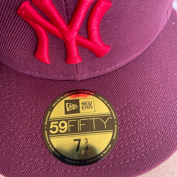 Hat Club "Sweethearts Collections" Yankees 7 3/4 - Picture 4 of 4